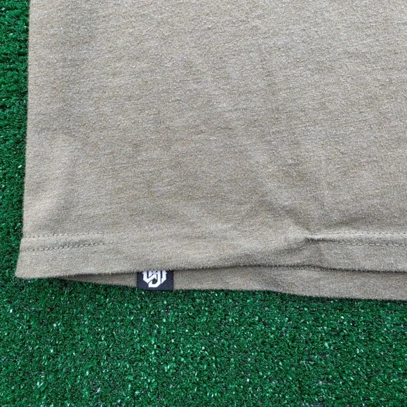 Into The AM Shirt Mens XL Military Green Desert Cow Skull Cactus Graphic Tee - Picture 7 of 7